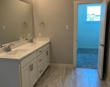 829 Emerling Street - Photo Thumbnail 12