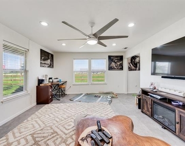 354 N Fm 1138 - Photo Thumbnail 2