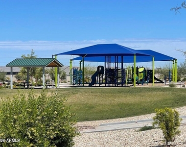 4819 S 109th Avenue - Photo Thumbnail 26