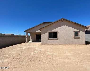 4819 S 109th Avenue - Photo Thumbnail 28