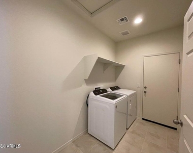 4819 S 109th Avenue - Photo Thumbnail 23