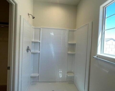 4819 S 109th Avenue - Photo Thumbnail 11