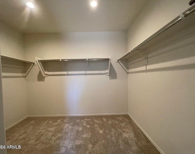 4819 S 109th Avenue - Photo Thumbnail 14