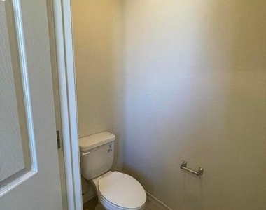 4819 S 109th Avenue - Photo Thumbnail 12