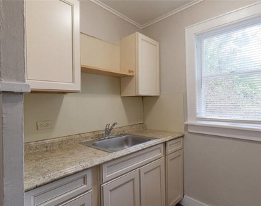 139 Lister Street - Photo Thumbnail 3