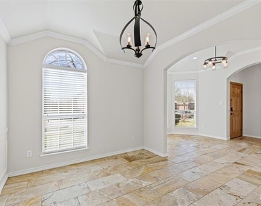 3509 Manor Drive - Photo Thumbnail 4