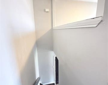 835 Dublin - Photo Thumbnail 14