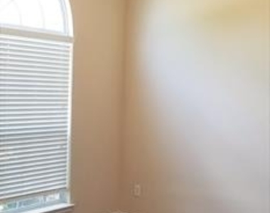 2036 El Camino Drive - Photo Thumbnail 19