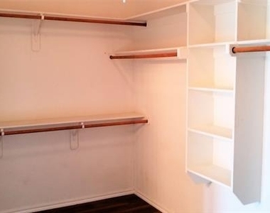 2036 El Camino Drive - Photo Thumbnail 16