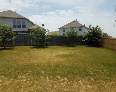 2036 El Camino Drive - Photo Thumbnail 20