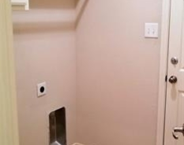 2036 El Camino Drive - Photo Thumbnail 9