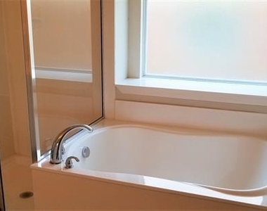 2036 El Camino Drive - Photo Thumbnail 12