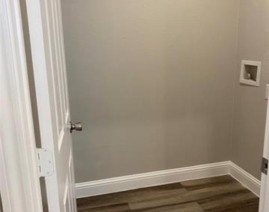 3307 Polk Street - Photo Thumbnail 16