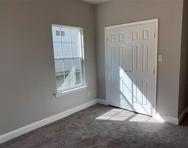 3307 Polk Street - Photo Thumbnail 6