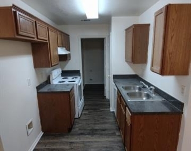 247 Cliff Heights Circle - Photo Thumbnail 3