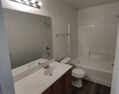 247 Cliff Heights Circle - Photo Thumbnail 5