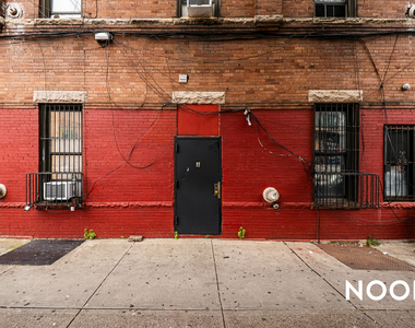 1670 Gates Avenue - Photo Thumbnail 12