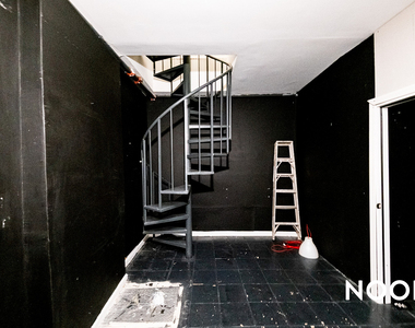 1670 Gates Avenue - Photo Thumbnail 9