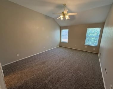 10524 Aransas Drive - Photo Thumbnail 9