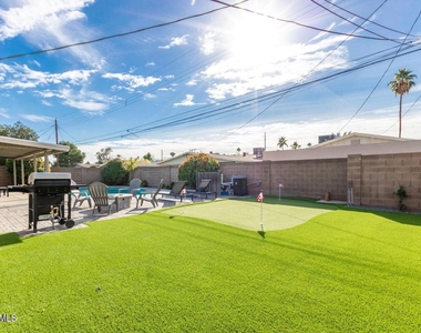 8419 E Granada Road - Photo Thumbnail 36