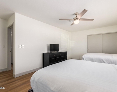 8419 E Granada Road - Photo Thumbnail 22