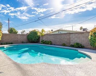 8419 E Granada Road - Photo Thumbnail 32