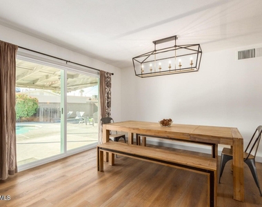 8419 E Granada Road - Photo Thumbnail 8