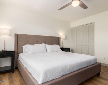 8419 E Granada Road - Photo Thumbnail 14