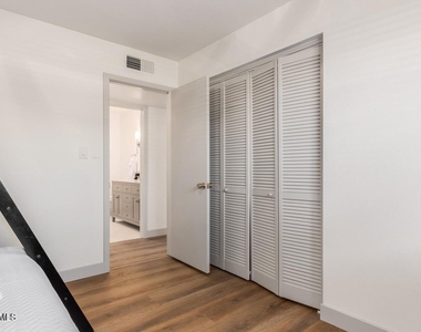 8419 E Granada Road - Photo Thumbnail 26