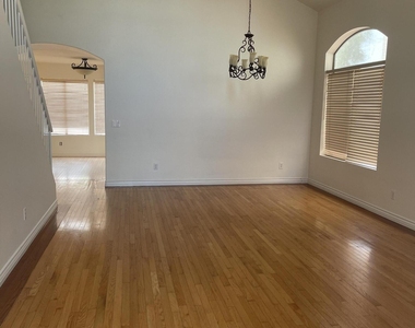4727 E Goldfinch Gate Lane - Photo Thumbnail 1