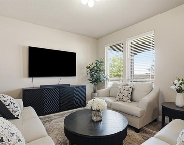 1412 Chase Way - Photo Thumbnail 5