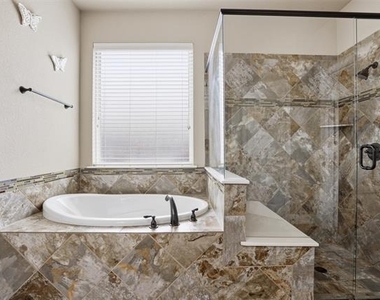 1412 Chase Way - Photo Thumbnail 16