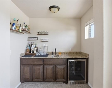 1412 Chase Way - Photo Thumbnail 23