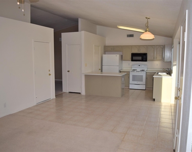 13323 E Butler Street - Photo Thumbnail 7