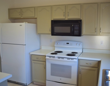 13323 E Butler Street - Photo Thumbnail 4