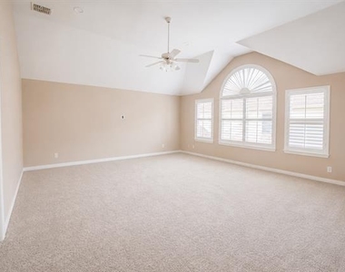 4453 Red Barn Drive - Photo Thumbnail 23