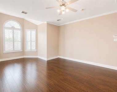 4453 Red Barn Drive - Photo Thumbnail 15