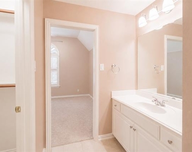 4453 Red Barn Drive - Photo Thumbnail 24