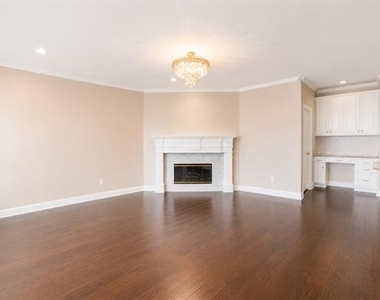 4453 Red Barn Drive - Photo Thumbnail 11