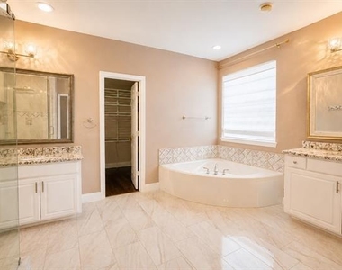 4453 Red Barn Drive - Photo Thumbnail 19