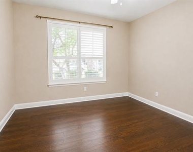 4453 Red Barn Drive - Photo Thumbnail 25