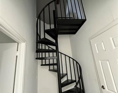 910 Emerald Boulevard - Photo Thumbnail 18
