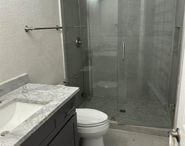 910 Emerald Boulevard - Photo Thumbnail 16