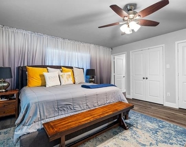 3417 Shady Oaks Drive - Photo Thumbnail 23