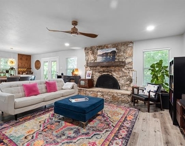 3417 Shady Oaks Drive - Photo Thumbnail 9