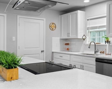3417 Shady Oaks Drive - Photo Thumbnail 16