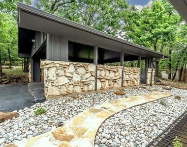 3417 Shady Oaks Drive - Photo Thumbnail 3