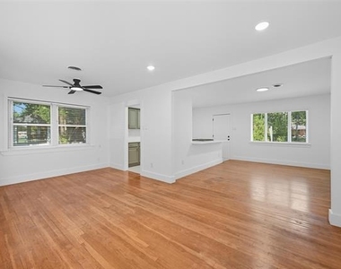 2251 Hartline Drive - Photo Thumbnail 2