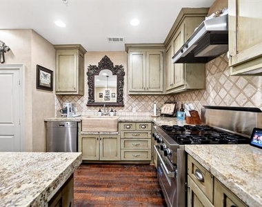 5055 Addison Circle - Photo Thumbnail 17