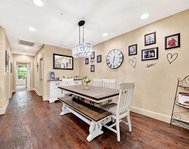 5055 Addison Circle - Photo Thumbnail 5